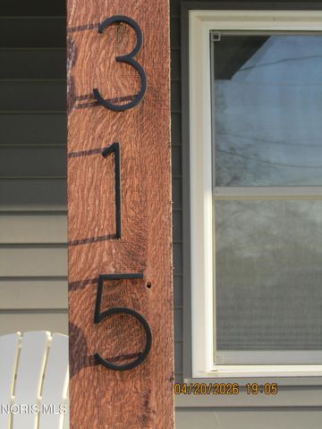 315 Harvest Drive, Metamora, OH 43540