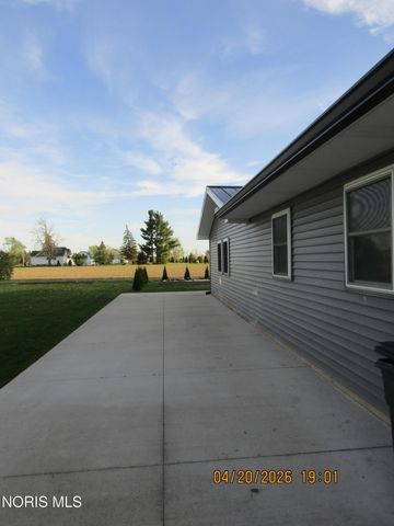 315 Harvest Drive, Metamora, OH 43540
