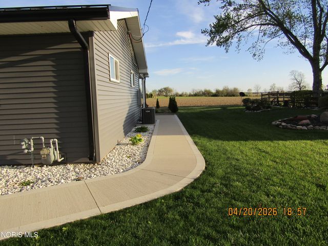 315 Harvest Drive, Metamora, OH 43540