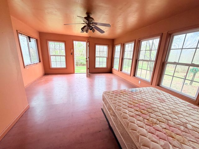 25274 S LOHMAN RD, Wright City, MO 63390