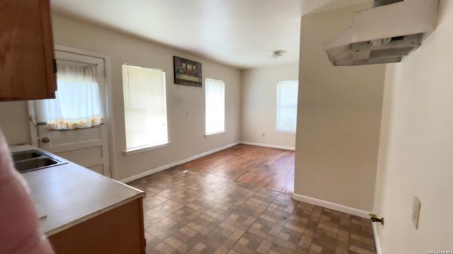 111 Ricardo, San Antonio, TX 78237