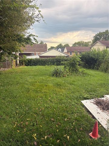 2105 Martin Avenue, Harrison Twp, OH 45414