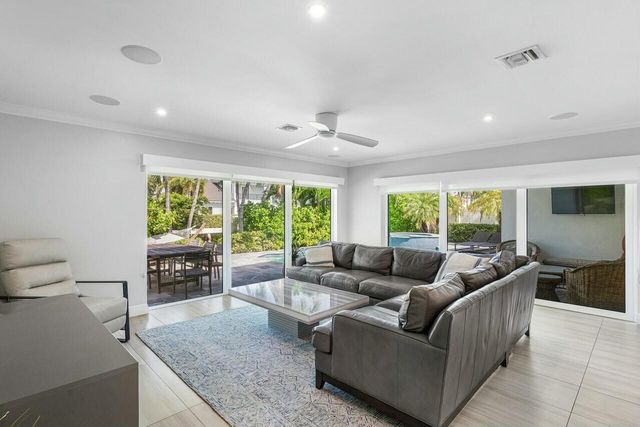 921 Cypress Drive, Delray Beach, FL 33483