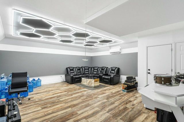 921 Cypress Drive, Delray Beach, FL 33483