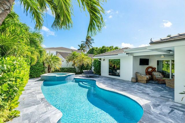 921 Cypress Drive, Delray Beach, FL 33483