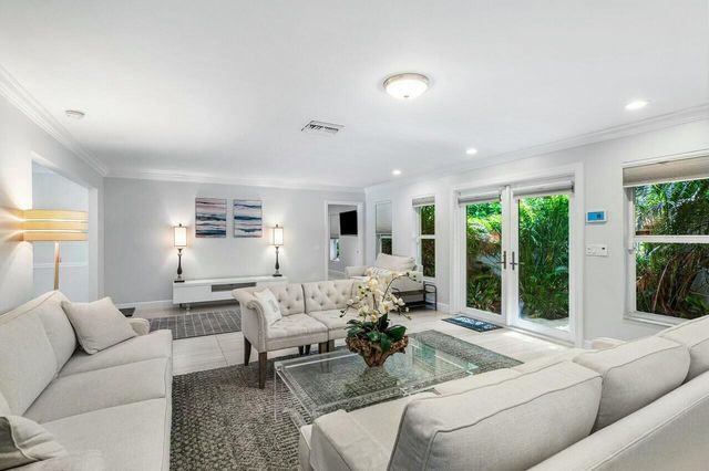 921 Cypress Drive, Delray Beach, FL 33483