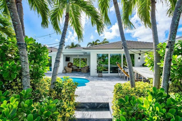 921 Cypress Drive, Delray Beach, FL 33483