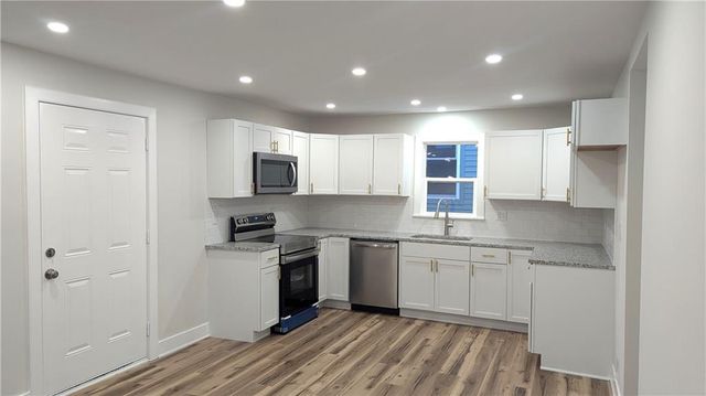 3403 E 62nd Street, Kansas City, MO 64130