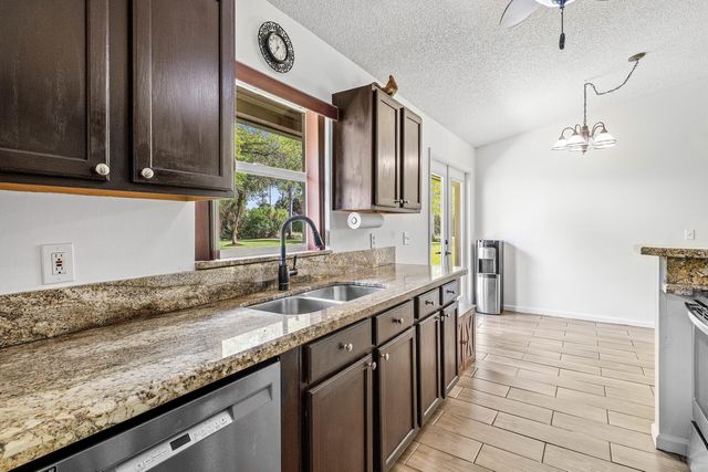 17517 60th Lane N, Loxahatchee, FL 33470