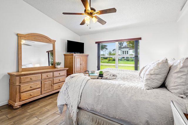 17517 60th Lane N, Loxahatchee, FL 33470