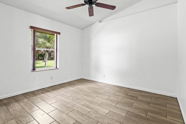 17517 60th Lane N, Loxahatchee, FL 33470