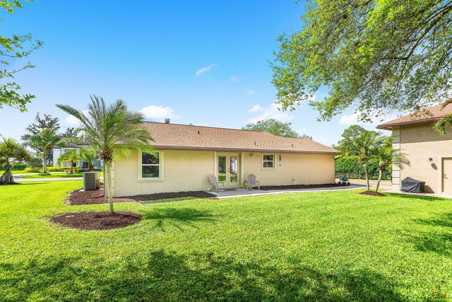 17517 60th Lane N, Loxahatchee, FL 33470