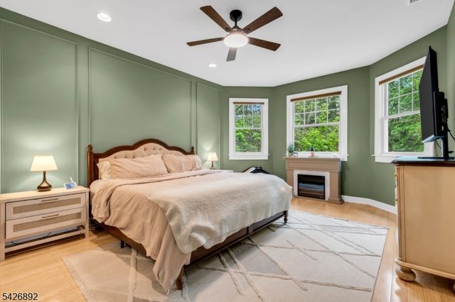 10 Passaic Ave, Roseland Boro, NJ 07068