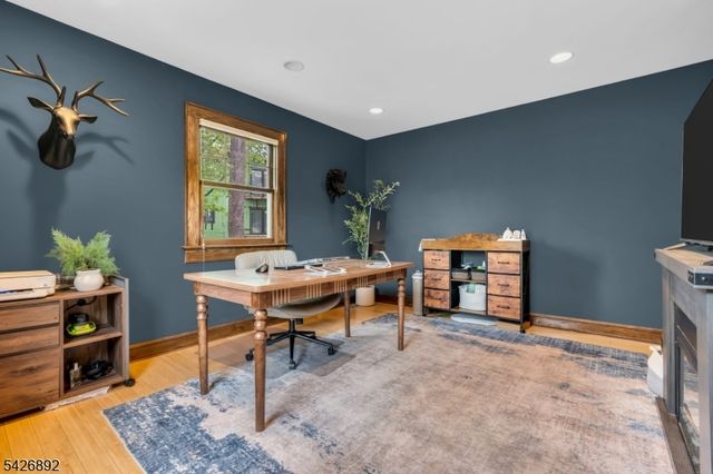 10 Passaic Ave, Roseland Boro, NJ 07068