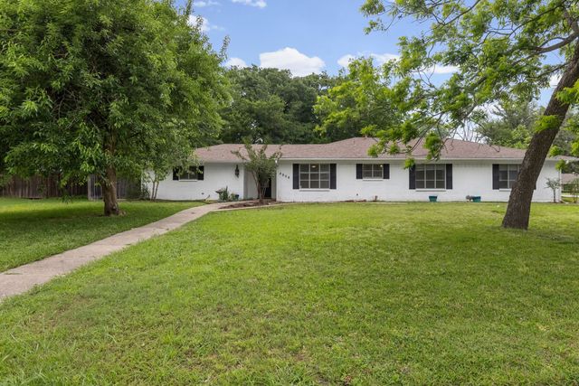 2906 Tanglewood Drive, Commerce, TX 75428