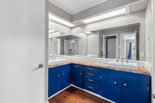 2906 Tanglewood Drive, Commerce, TX 75428