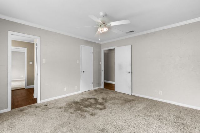2906 Tanglewood Drive, Commerce, TX 75428