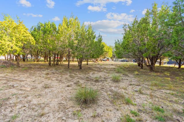 208 Southwind RD, Point Venture, TX 78645