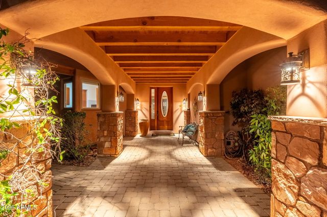 225 SCENIC Drive, Sedona, AZ 86336