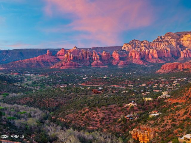 225 SCENIC Drive, Sedona, AZ 86336