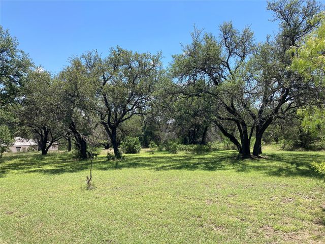 115 Keswick DR, Spicewood, TX 78669