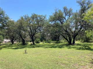 115 Keswick DR, Spicewood, TX 78669