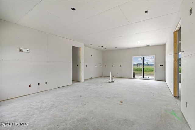 100 James Price Road, Seven Springs, NC 28578