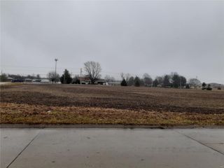 140 Corporate Drive, Swansea, IL 62226