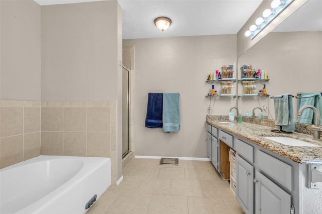 13707 Eastbourne Drive, Houston, TX 77034