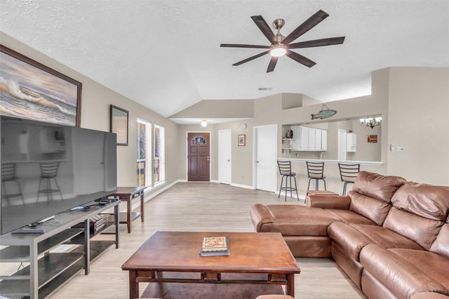 13707 Eastbourne Drive, Houston, TX 77034