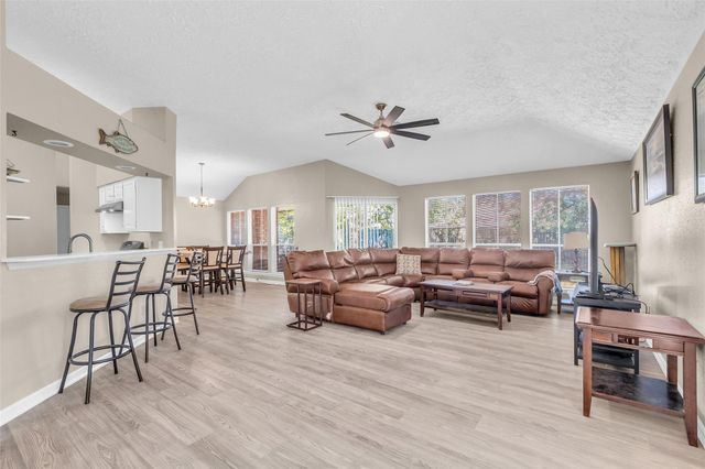 13707 Eastbourne Drive, Houston, TX 77034