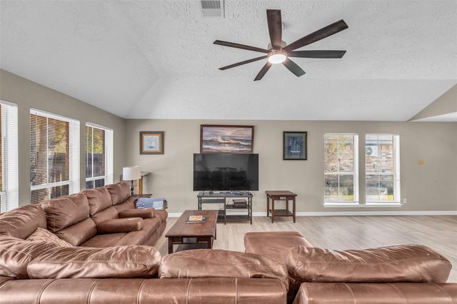 13707 Eastbourne Drive, Houston, TX 77034