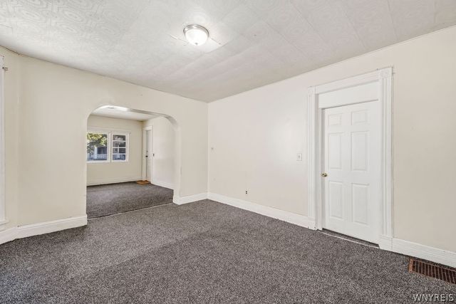 504 Woodlawn Avenue, Buffalo, NY 14208