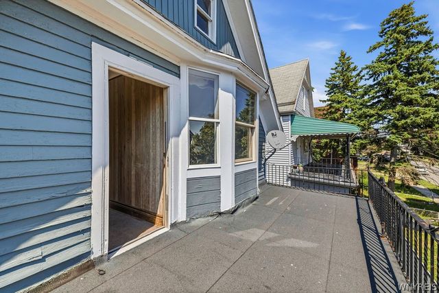 504 Woodlawn Avenue, Buffalo, NY 14208