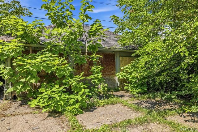 504 Woodlawn Avenue, Buffalo, NY 14208