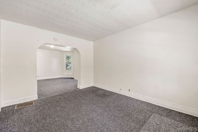 504 Woodlawn Avenue, Buffalo, NY 14208