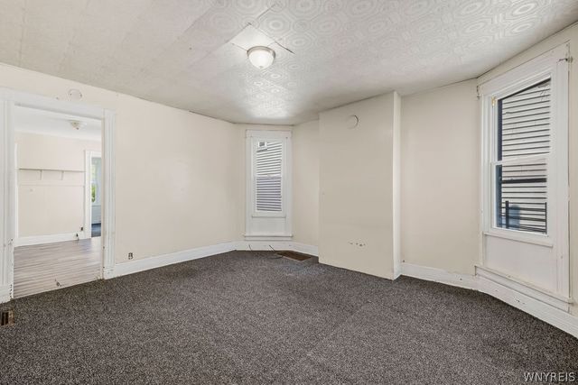 504 Woodlawn Avenue, Buffalo, NY 14208