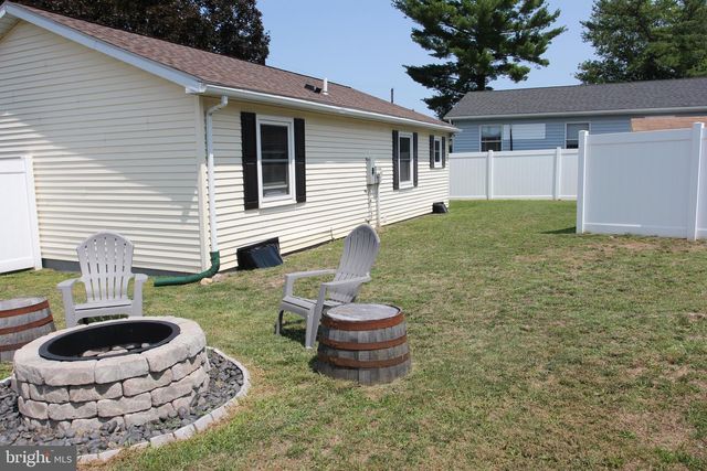 706 LOGAN ST, Pottstown, PA 19464