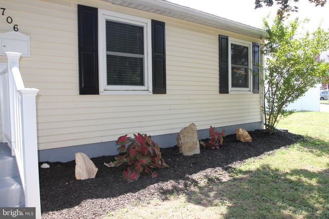 706 LOGAN ST, Pottstown, PA 19464