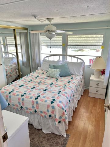 425 E Bougainvillea Drive, Deerfield Beach, FL 33442