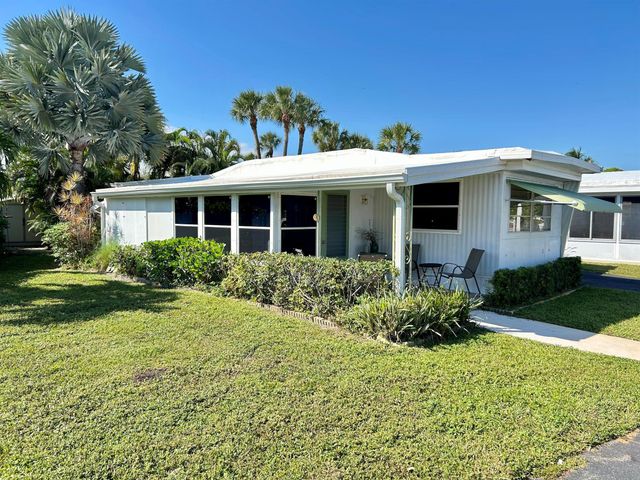 425 E Bougainvillea Drive, Deerfield Beach, FL 33442