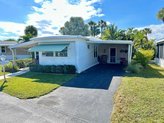 425 E Bougainvillea Drive, Deerfield Beach, FL 33442
