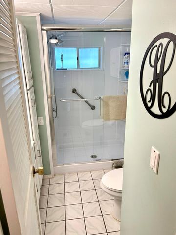 425 E Bougainvillea Drive, Deerfield Beach, FL 33442