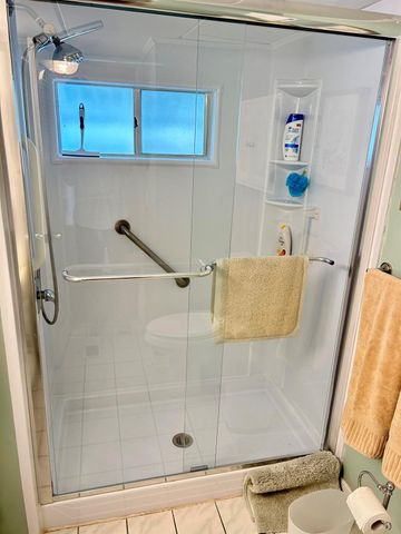 425 E Bougainvillea Drive, Deerfield Beach, FL 33442