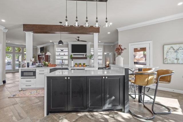 900 Ellison Park Circle, Denton, TX 76205