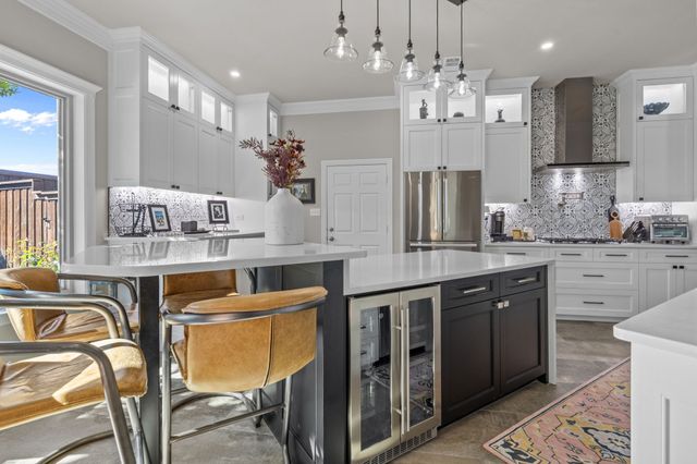 900 Ellison Park Circle, Denton, TX 76205