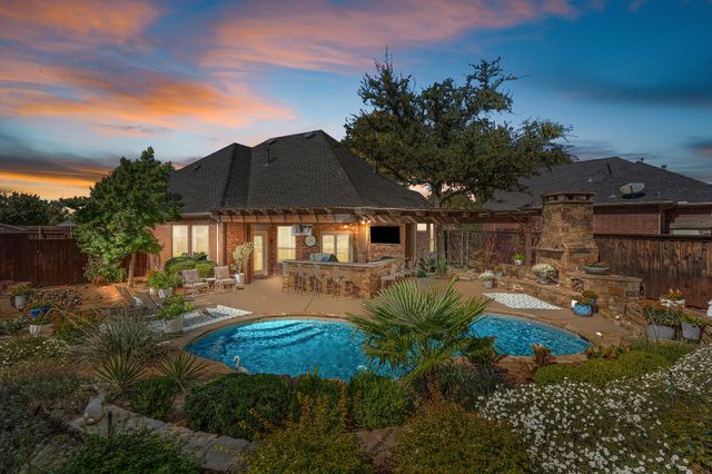 900 Ellison Park Circle, Denton, TX 76205