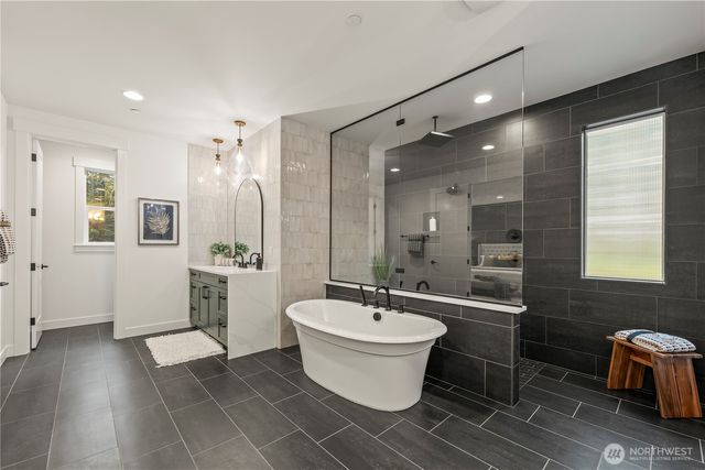 10420 65th Avenue Ct NW, Gig Harbor, WA 98332
