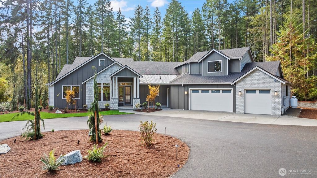 10420 65th Avenue Ct NW, Gig Harbor, WA 98332