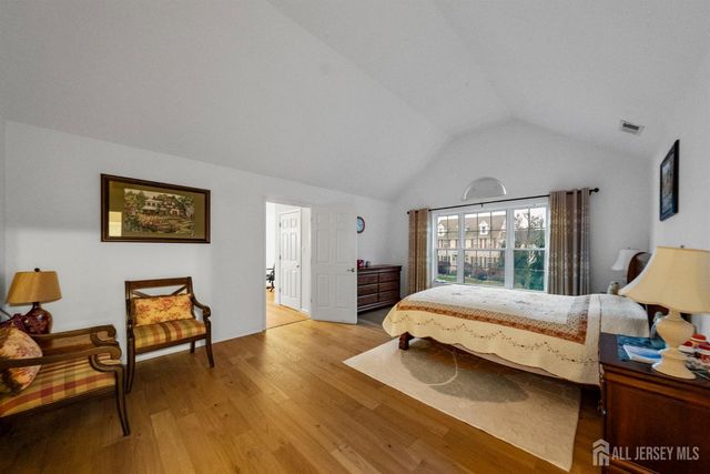 9 independence Place, South River, NJ 08882